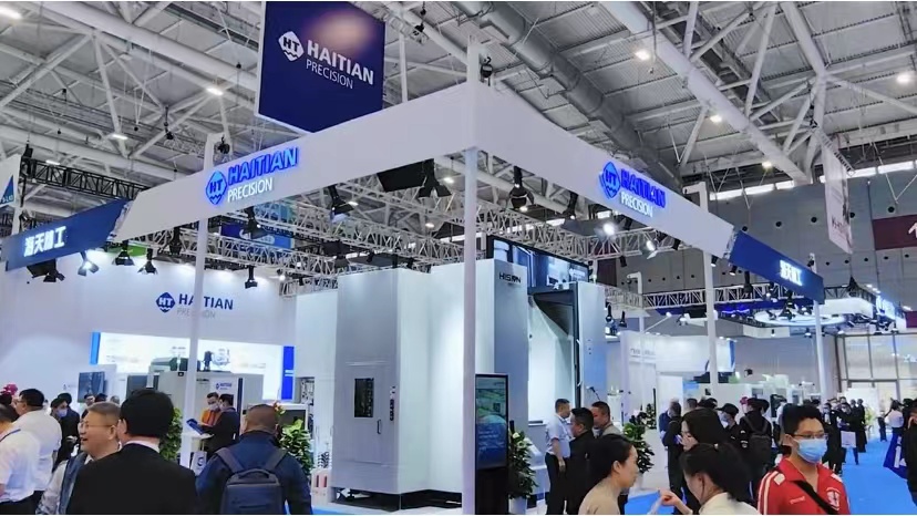 海天精工展會(huì)現(xiàn)場 海天精工展會(huì)現(xiàn)場